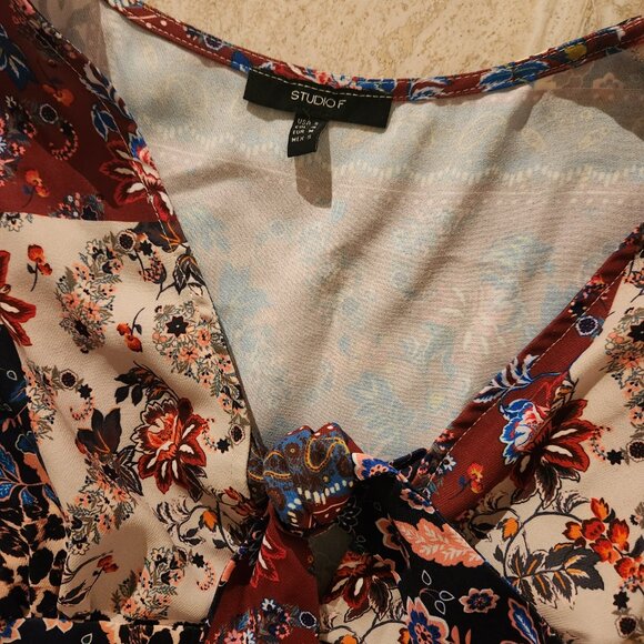 Studio F Boho Animal print Floral Festival top with keyhole size S - Picture 4 of 6